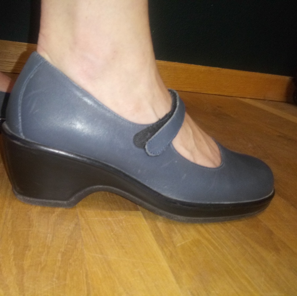 Dansko 40/10  Blue/Gray Leather Mary Jane Clogs